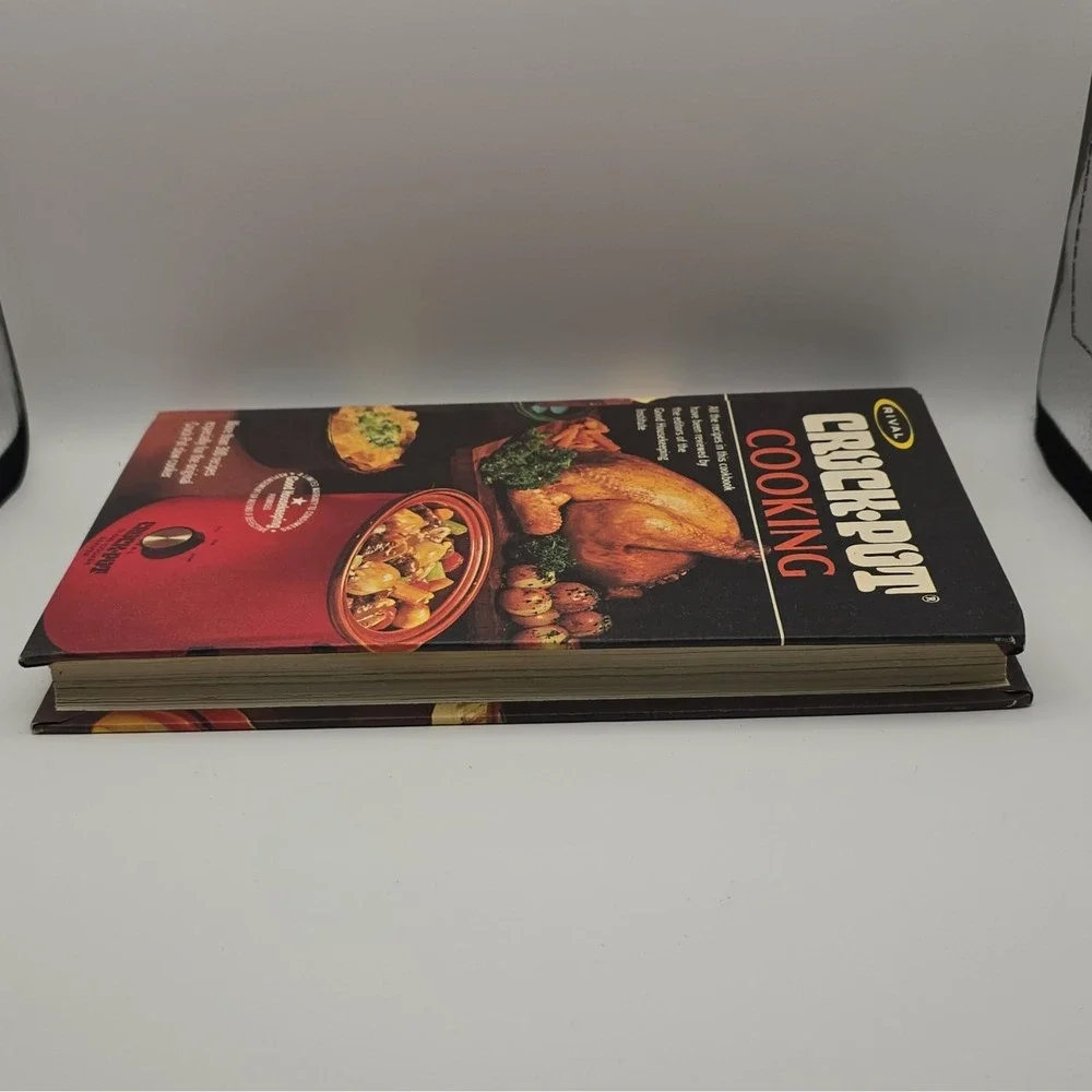 Rival Crock-Pot Cooking Cookbook Good Housekeeping 300 Recipes Original Paper